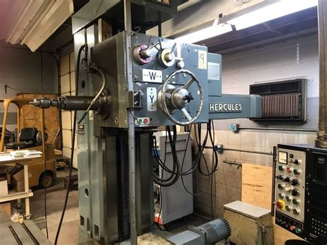 Sacem CNC Horizontal Boring Mill 1986 Heidenhain Control