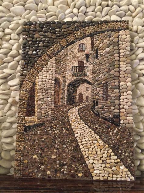 Картина из гальки с изображение улочки | Pebble art, Mosaic art, Stone ...