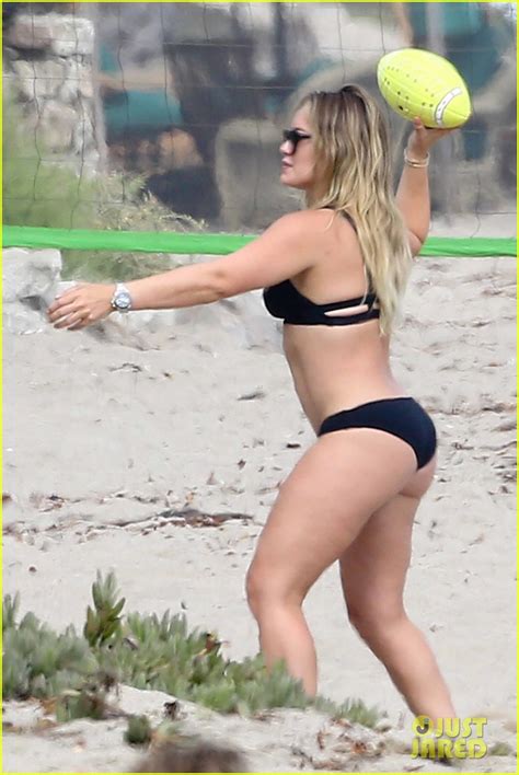 Hilary Duff Hits The Beach In Her Bikini On Labor Day Photo