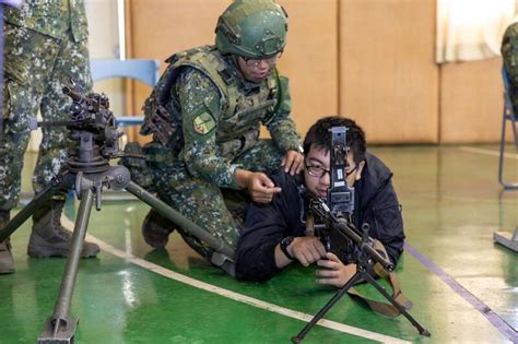 全民國防教育 馬公高中、澎水參訪光華營區 生活 自由時報電子報