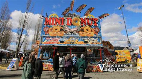 Mini Donuts at Food Truck Festival | Vancouver's Best Places