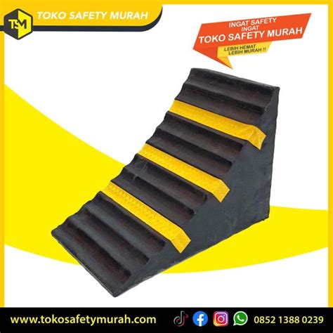 Wheel Stopper Rubber Chock Cm Ganjalan Ban Mobil Umum Suv Penahan