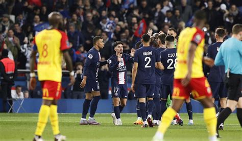 Psg Contra Lens Es 3 1 Recuperación Goles E Incidencias Con Lionel