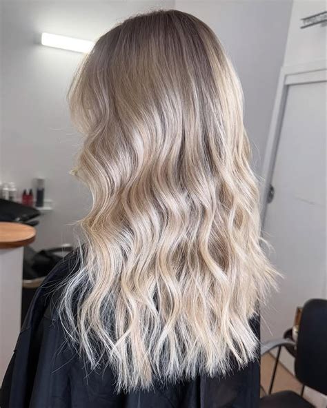 27 Creamy Blonde Hair Ideas
