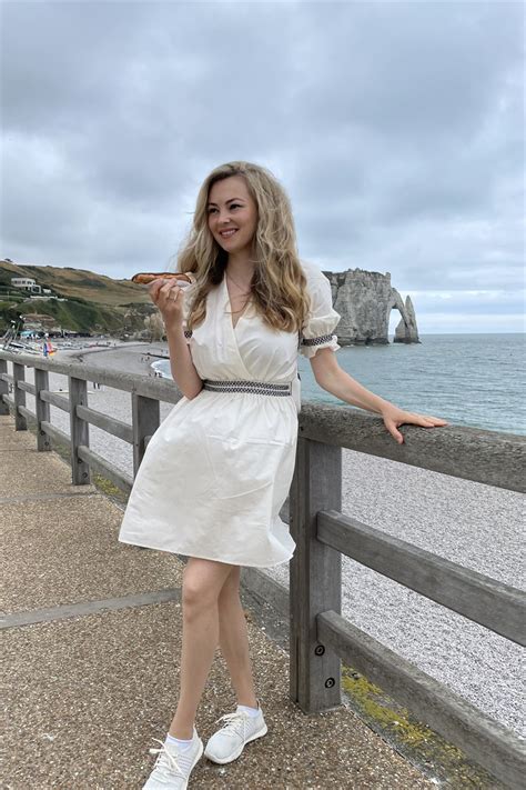 Beautiful Yuliia Y O From Hague With Blonde Hair Id Ladadate