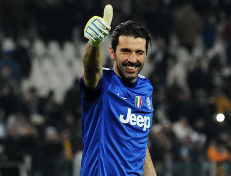 Sfondi Juventus Gianluigi Buffon Azzurri 2362x1798 Bird1818