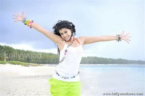 Hot Taapsee Pannu Pictures Kollywood Zone