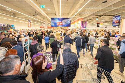 Carrefour a deschis la Pitești al 57 lea magazin din rețea Jurnalul