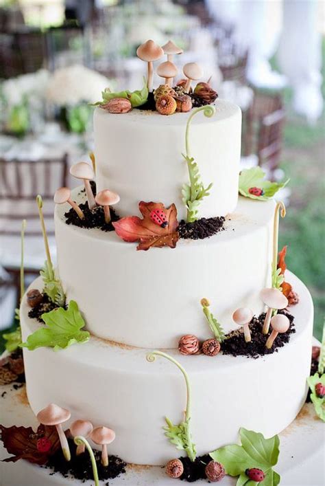 Unique Woodland Wedding Cakes To Get Inspired Weddingomania