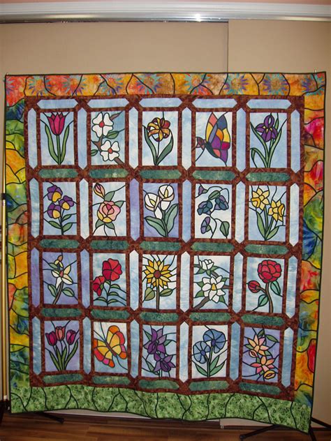 Stained Glass Quilt Block Google Search Stained Glass Quilt Quilts