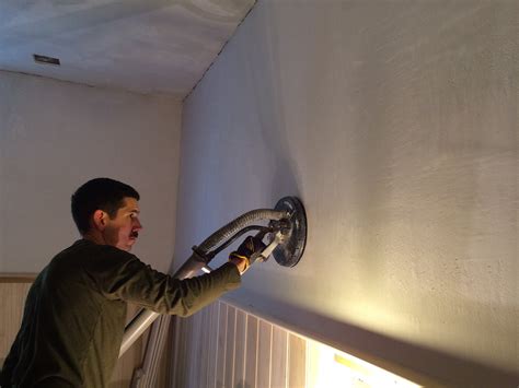 Как наносить финишную шпаклевку, расход