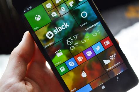 Microsoft dropping support for Windows 10 Mobile Office apps in 2021 ...