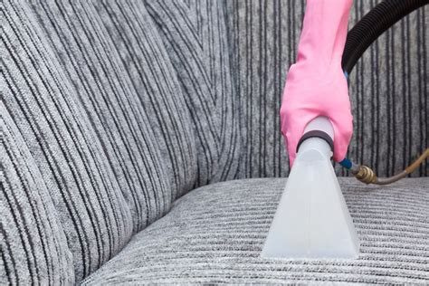 Cleaning Furniture With an Upholstery Cleaner