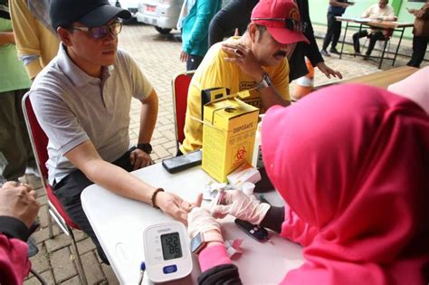 Kecamatan Karang Tengah Galakkan Gerakan Sedekah Sampah Di Lingkup Pegawai