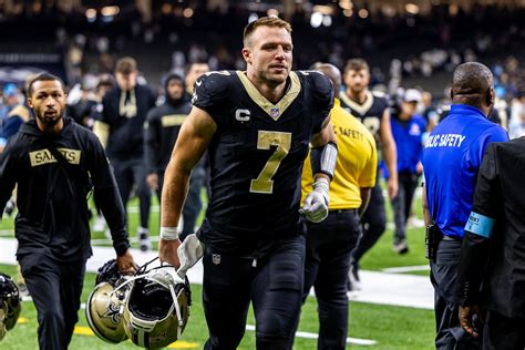 Taysom Hill Injury Update Latest News Surrounding Versatile Saints Weapon