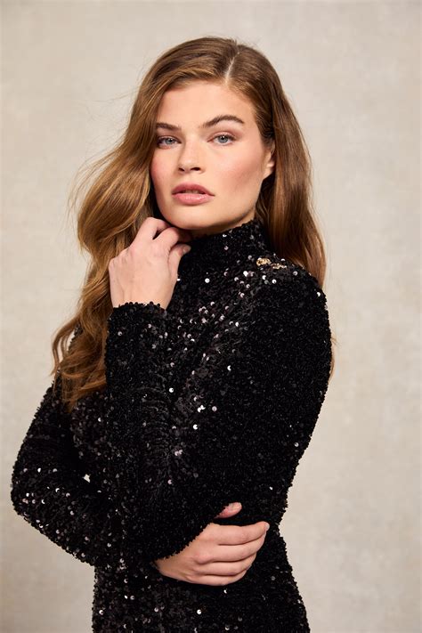 black sequin outfit 7