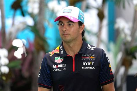 Checo Pérez quiere volver a sonreír en F1 pero Cómo le ha ido en