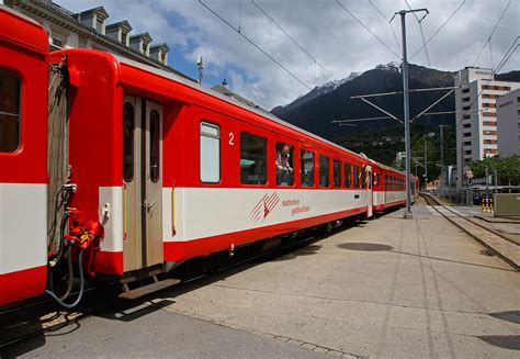 Der Mgb Klasse Wagen B Am Im Bahnhof G Schenen Im