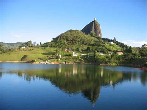 Medellin En Guatape Pablo Escobar Tour Van Een Hele Dag GetYourGuide