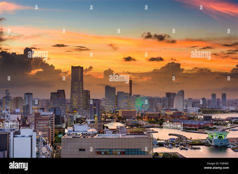 Yokohama, Japan city skyline Stock Photo - Alamy