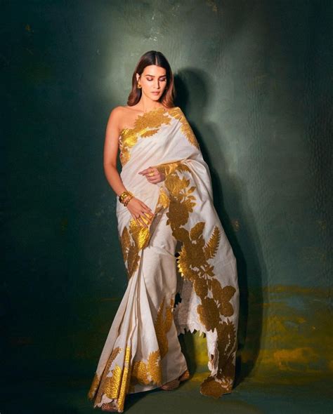 Kriti Sanon Exudes Grace In White And Golden Saree Check Out The Diva S Most Gorgeous Saree