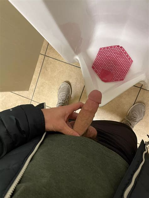 Watching Guys Pee Next To Me Gets Me Turned On At A Urinal Nudes GayWatersports NUDE PICS ORG