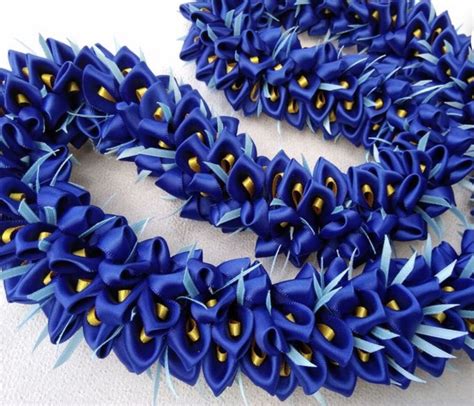 Pin On Lei In Ribbon Lei Graduation Leis Diy Ribbons Fancy Flowers