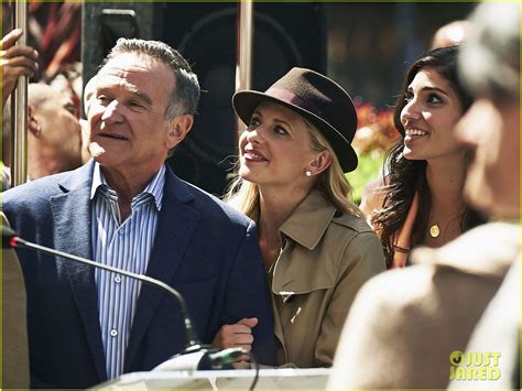 Sarah Michelle Gellar & Robin Williams Film 'Crazy Ones' in L.A.: Photo ...