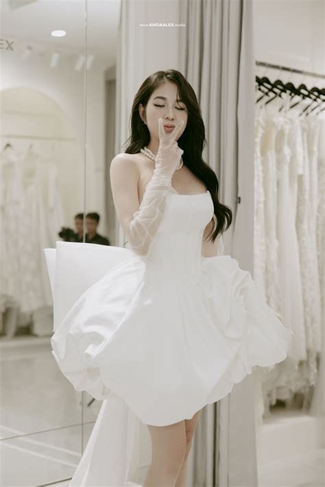 Hot girl làng game chính thức lên xe hoa nhan sắc đỉnh nóc kịch trần