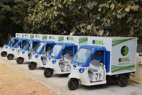 Flipkart Partners With Mahindra Logistics For Deploying EVs In Its Last