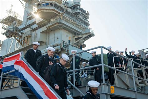 Dvids Images Uss Ronald Reagan Cvn Returns To Yokosuka Japan