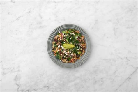 Salade de couscous perlé à l avocat et fromage grec Recette HelloFresh