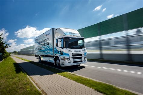 Frigo Logistics testuje elektryczną Scanię FleetLOG