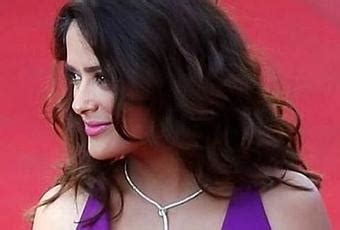 Con una pequeña bikini roja la foto de Salma Hayek que se llevó todos los suspiros Paperblog