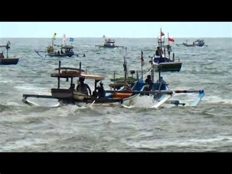 Info Gelombang Angin Senin Nelayan Ditengah Laut Hingga Begini