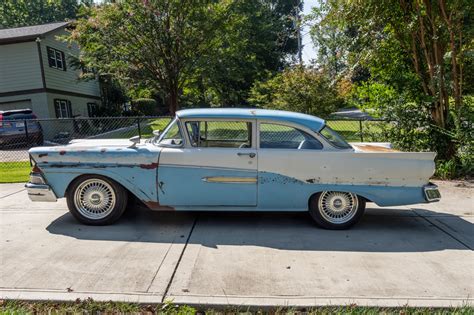 Bf Auction Ford Custom Tudor Barn Finds