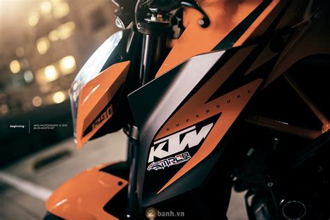 Siêu Naked Bike KTM Super Duke mạnh mẽ trong loạt ảnh ấn tượng banh vn