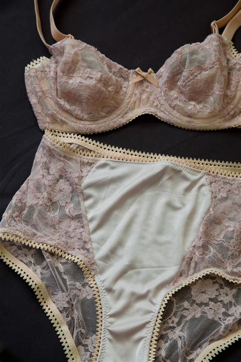 Lingerie Friday Lilac Lace Cloth Habit