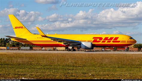 HP 3410DAE DHL Boeing 767 323ER BCF WL Photo By Jack Yang ID