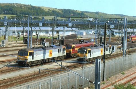 Dollands Moor Dollands Moor Yard With Class 92036 92001 Ew Flickr