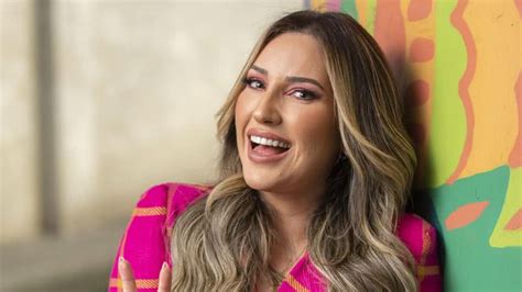 Campeã do BBB 23 Amanda revela se vai voltar para a medicina após