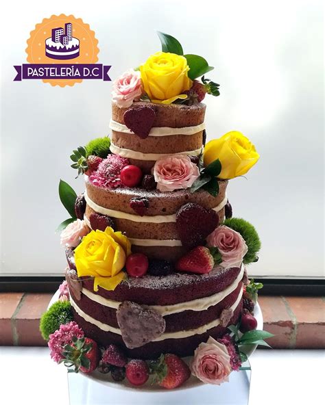 Naked Cake Para Matrimonio Decorada Con Frutos Rojos Flores Naturales