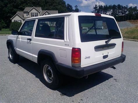 Purchase used 99' Jeep Cherokee Sport 4x4*2-DOOR*RUNS GREAT in Red Lion ...