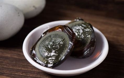 What Does Century Egg Taste Like? Does Century Egg Taste Good ...