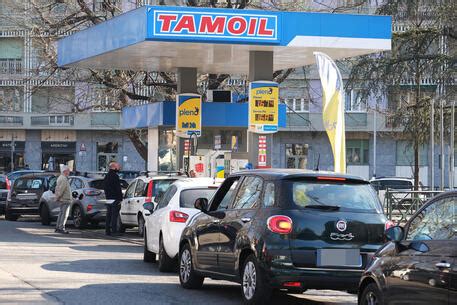 Prorogato Al 5 Ottobre Il Taglio Delle Accise Sui Carburanti