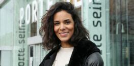 Quand Shym Ose Le Side Boob Sexy Et D Voile Une Partie De Son Sein Femme Actuelle Le Mag