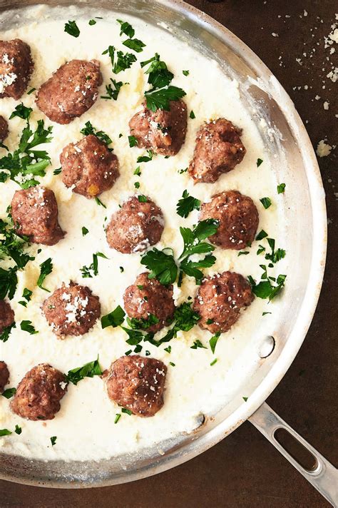 Tender Italian Meatballs In Alfredo Sauce