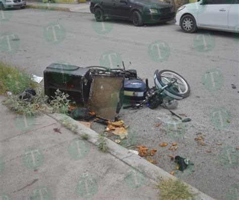 Repartidor De Comida Choca Contra Camioneta En La Obrera Sur De Monclova