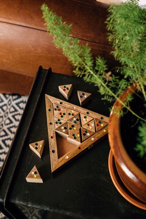 Triangle Puzzle Game — Ten Thousand Villages