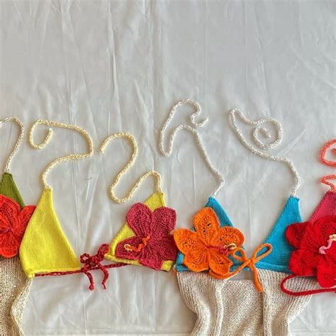 Best 13 Granny Square Triangle Bikini Artofit